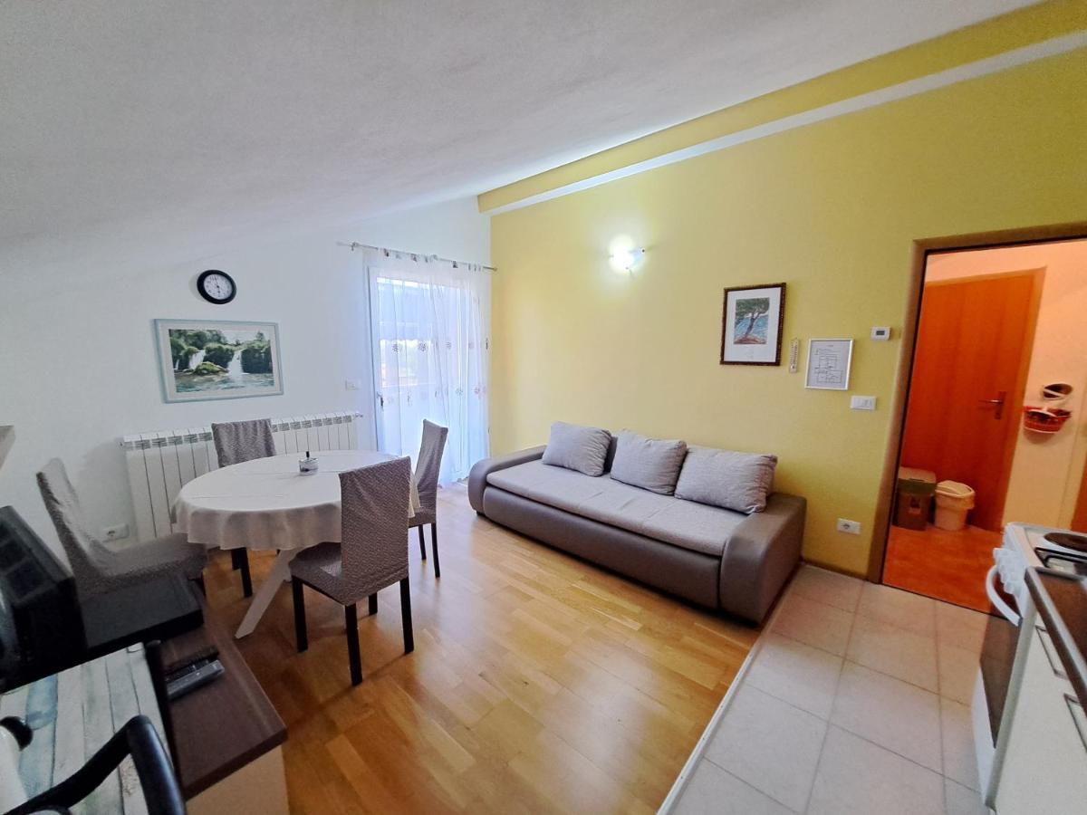 Casa Antonio With Swimming Pool Apartment Novigrad  ภายนอก รูปภาพ
