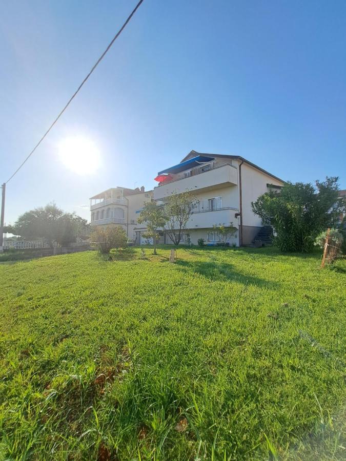 Casa Antonio With Swimming Pool Apartment Novigrad  ภายนอก รูปภาพ