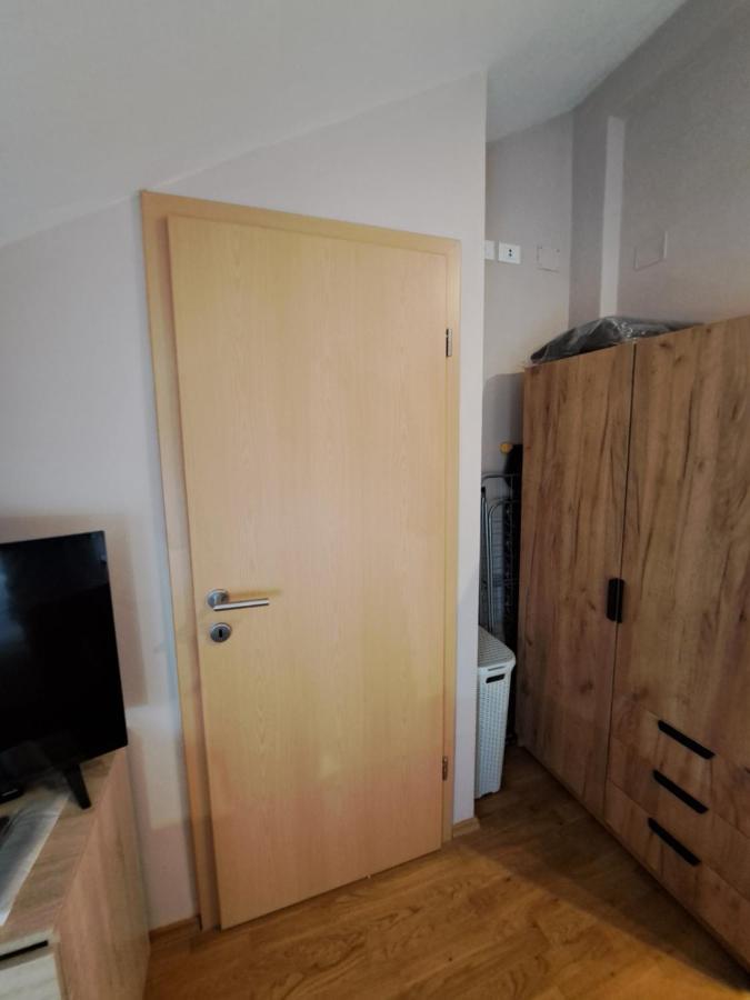 Casa Antonio With Swimming Pool Apartment Novigrad  ภายนอก รูปภาพ