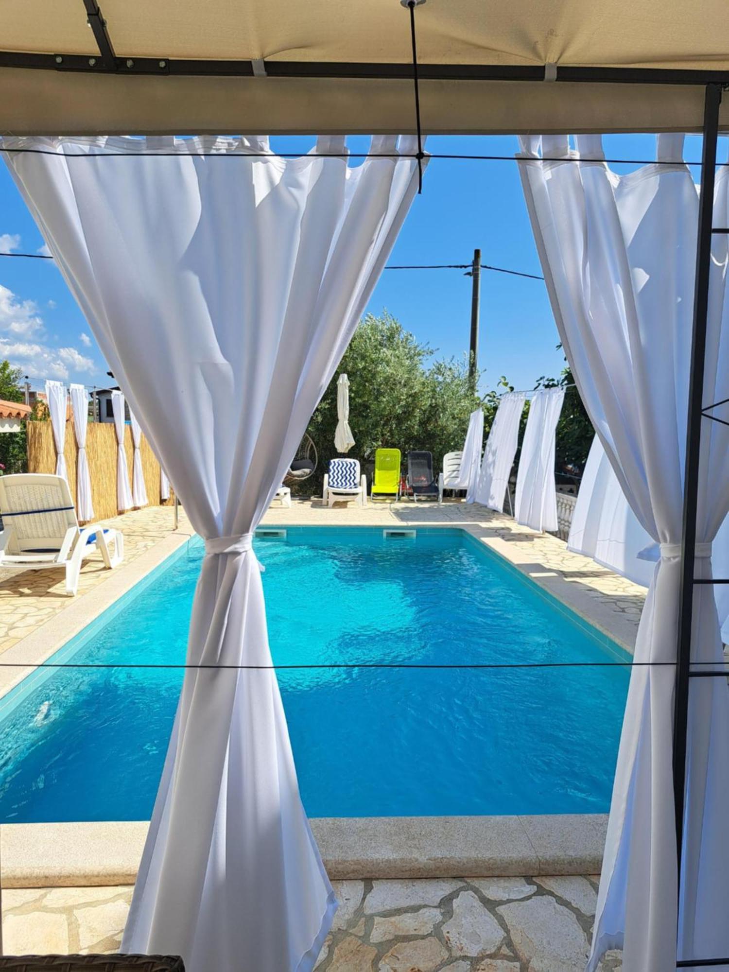 Casa Antonio With Swimming Pool Apartment Novigrad  ภายนอก รูปภาพ